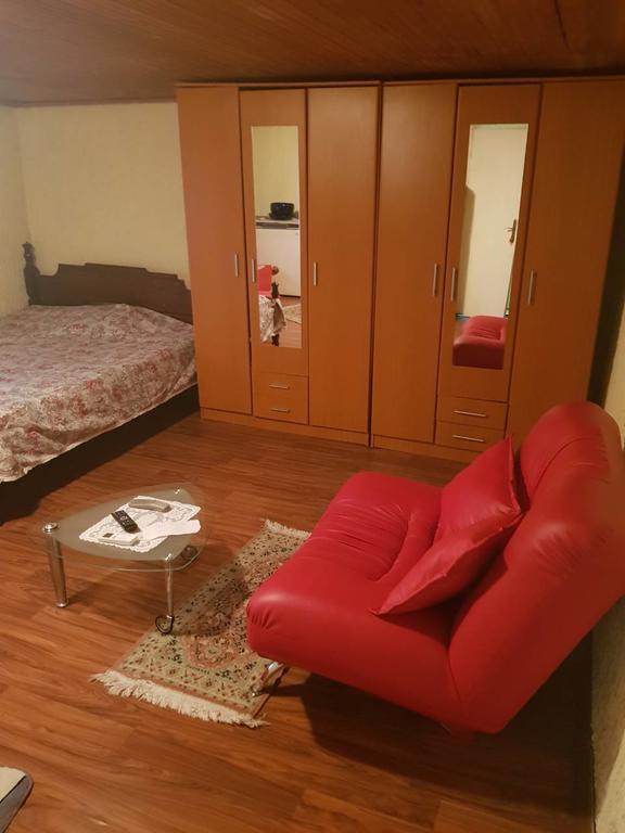 Apartmani Emil Podgoriţa Exterior foto